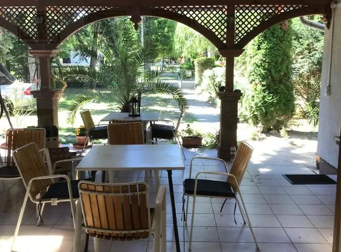 Platanus Vendeghaz 3*