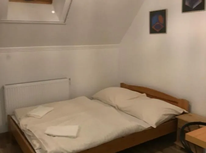 Platanus Vendeghaz Bed & Breakfast